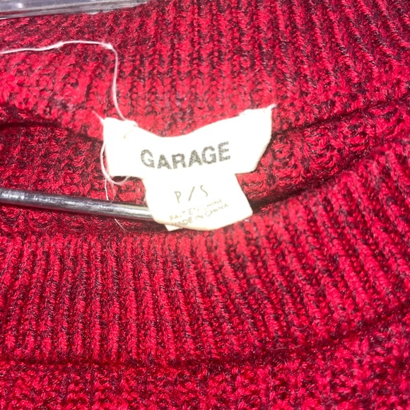 Knitted Cropped Sweater - Picture 2 of 2